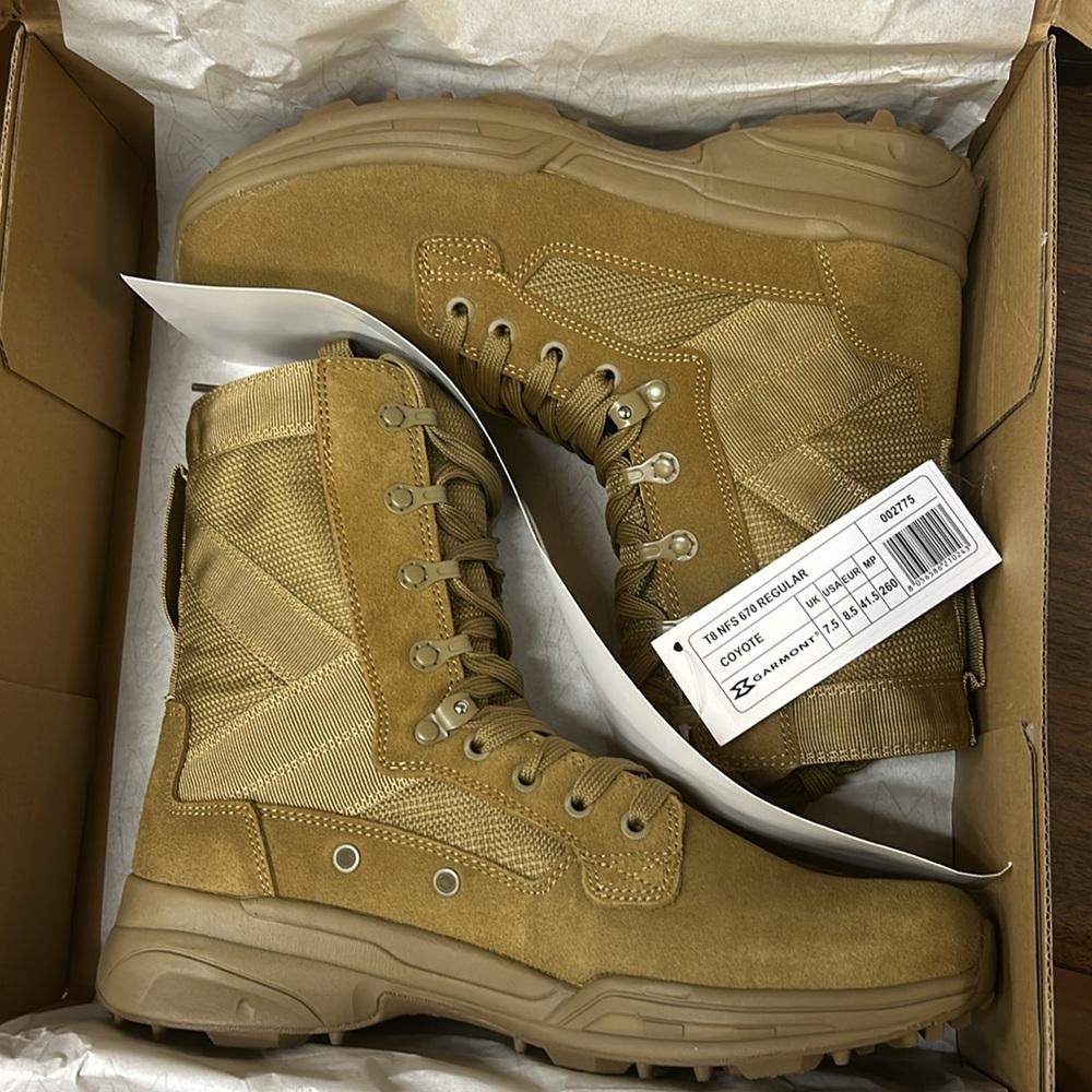 GARMONT TACTICAL T 8 NFS 670 Regular Coyote Boots - Picture 2 of 4